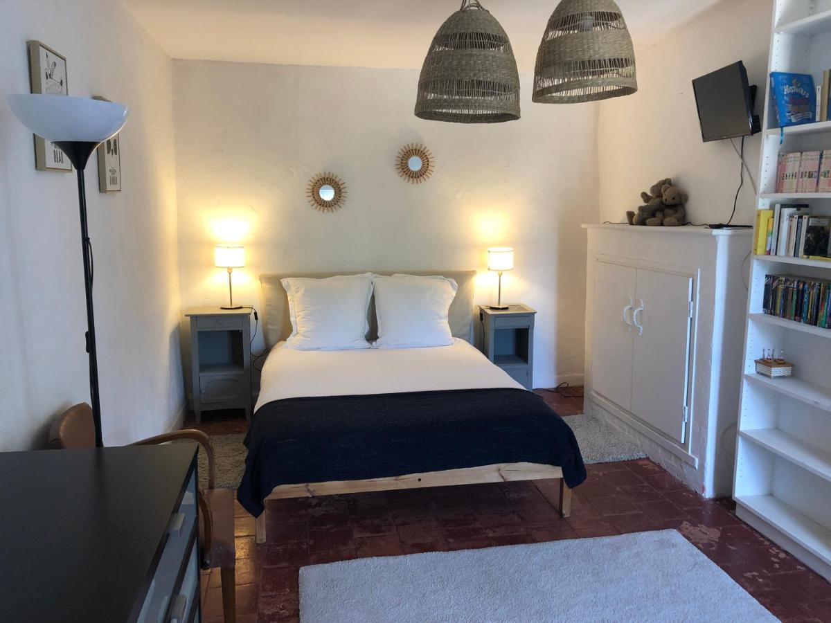 Suite En Chambre D'Hotes La Vigenna Les Ormes  Экстерьер фото