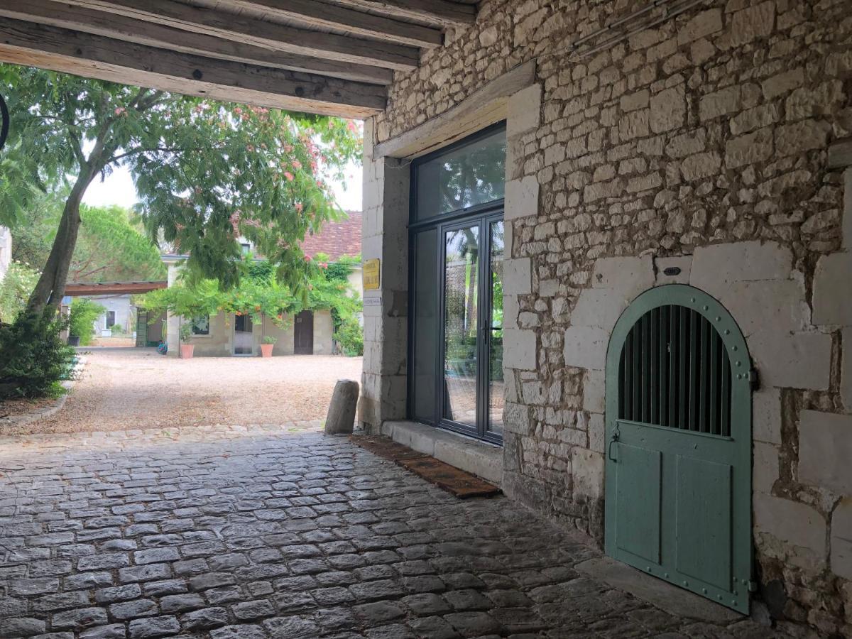 Suite En Chambre D'Hotes La Vigenna Les Ormes  Экстерьер фото